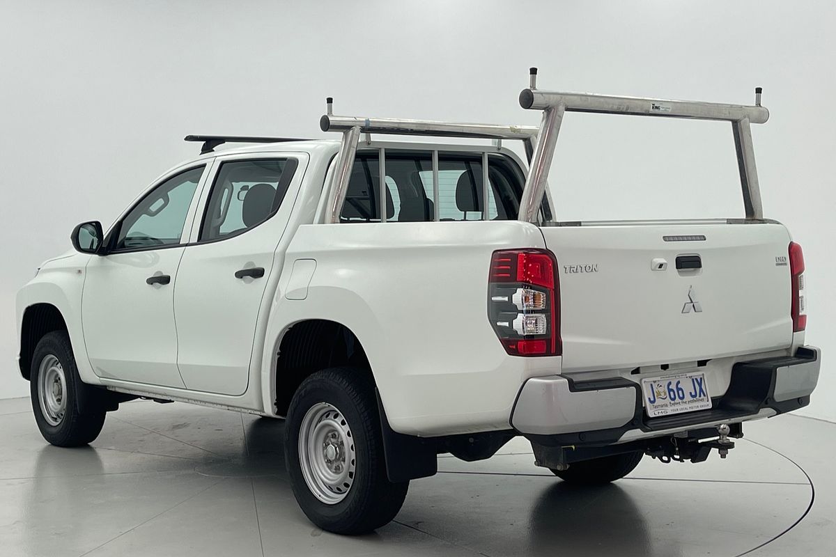 2020 Mitsubishi Triton GLX MR 4X4
