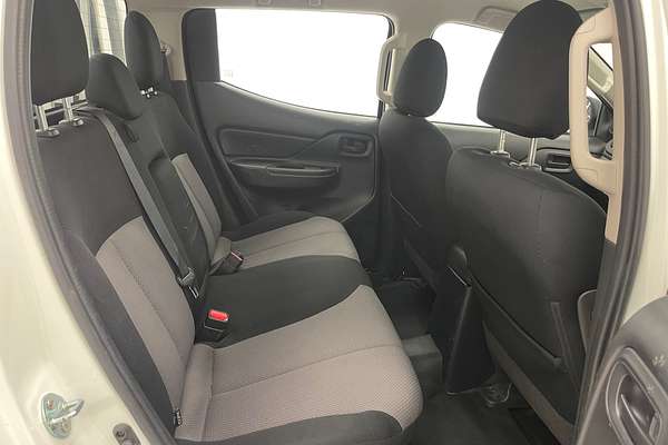 2020 Mitsubishi Triton GLX MR 4X4