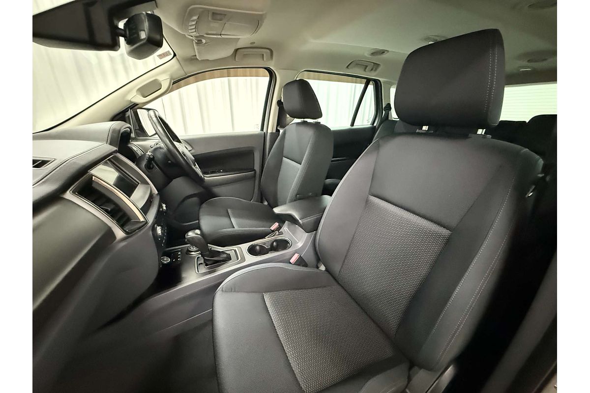 2017 Ford Everest Trend UA
