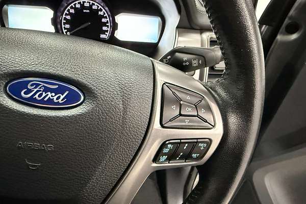 2017 Ford Everest Trend UA