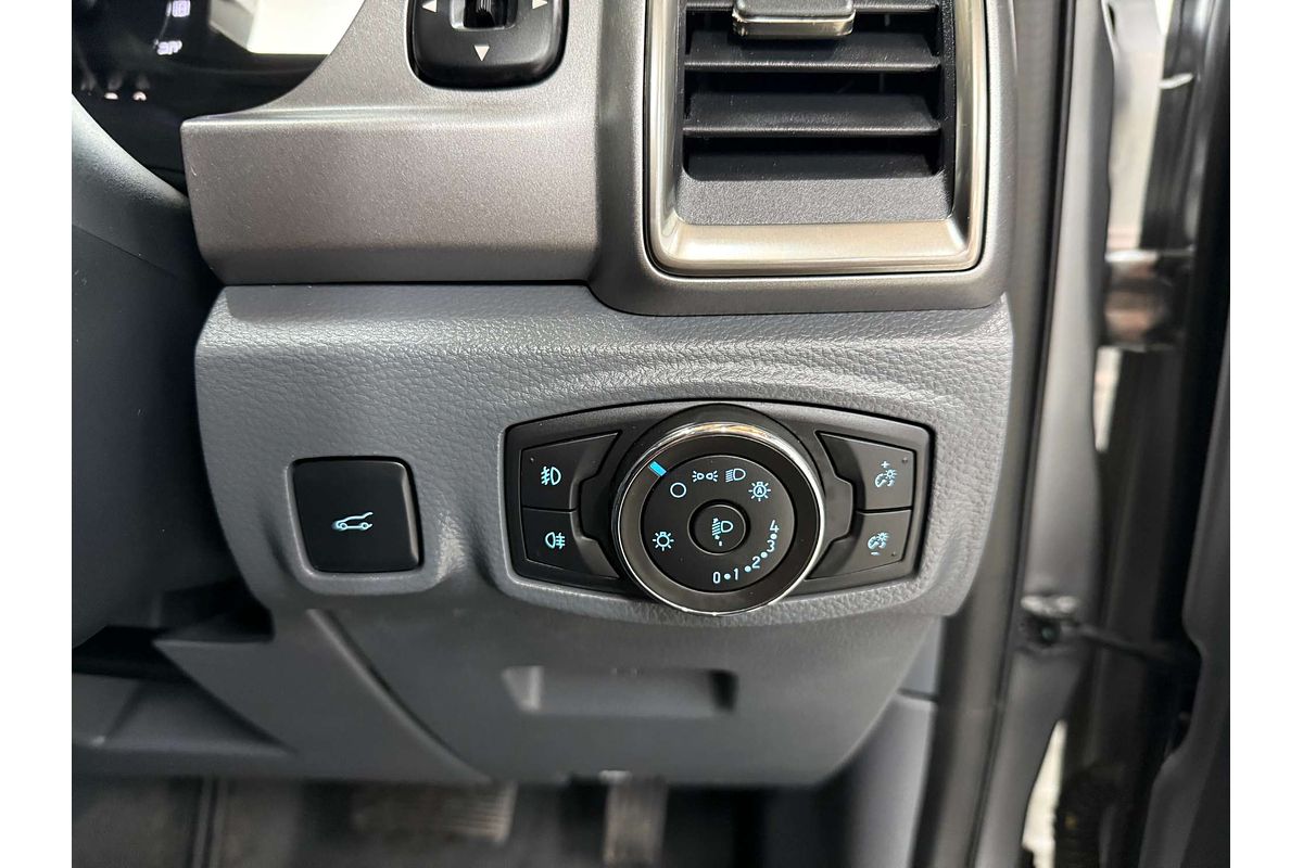 2017 Ford Everest Trend UA