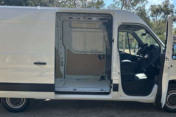 2025 Renault Master Pro 110kW X62 Phase 2