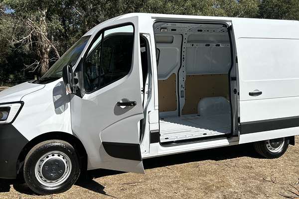 2025 Renault Master Pro 110kW X62 Phase 2