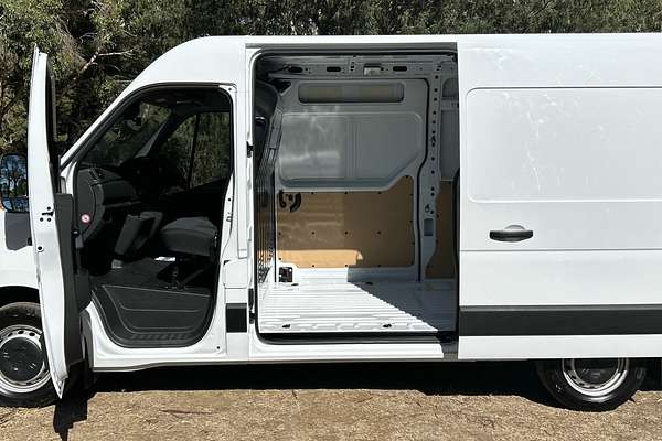2025 Renault Master Pro 110kW X62 Phase 2