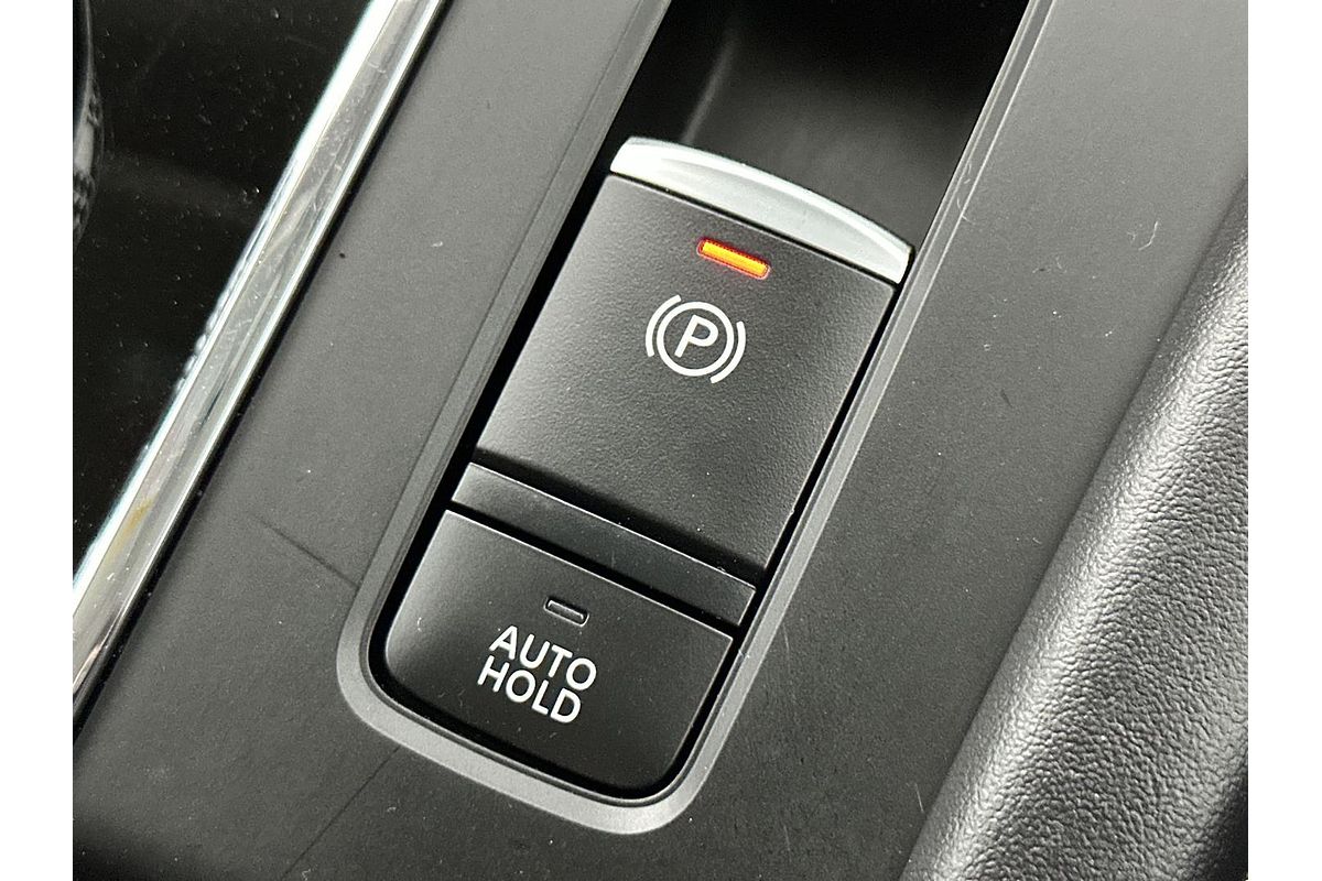 2024 Mitsubishi Outlander Black Edition ZM