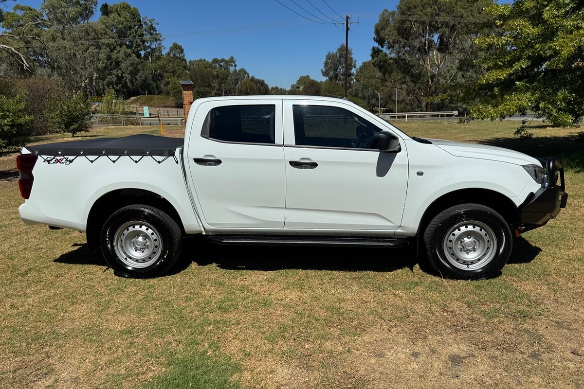 2023 Isuzu D-MAX SX 4X4