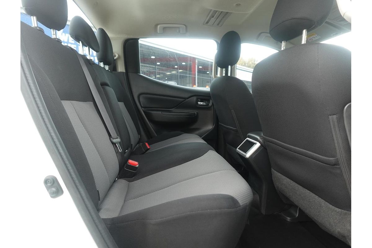 2019 Mitsubishi Triton GLX+ MR 4X4