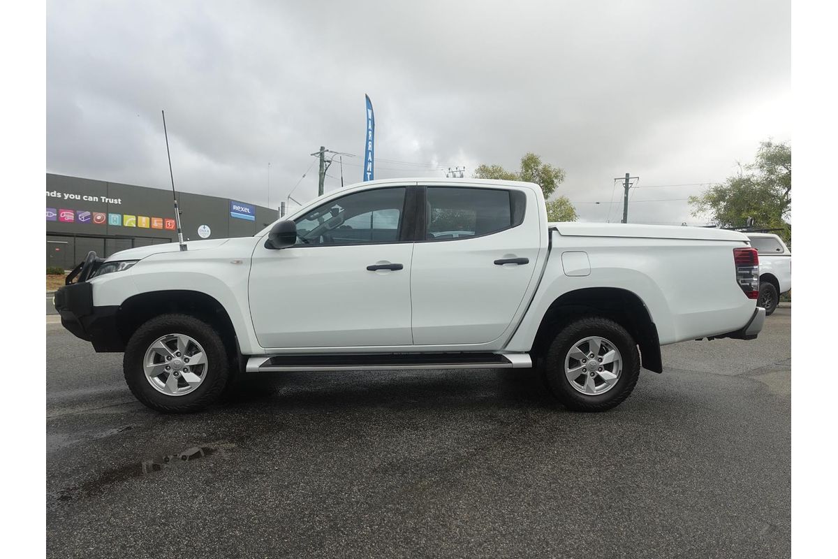 2019 Mitsubishi Triton GLX+ MR 4X4
