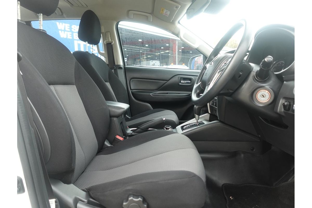2019 Mitsubishi Triton GLX+ MR 4X4