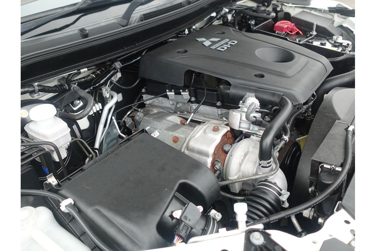 2019 Mitsubishi Triton GLX+ MR 4X4