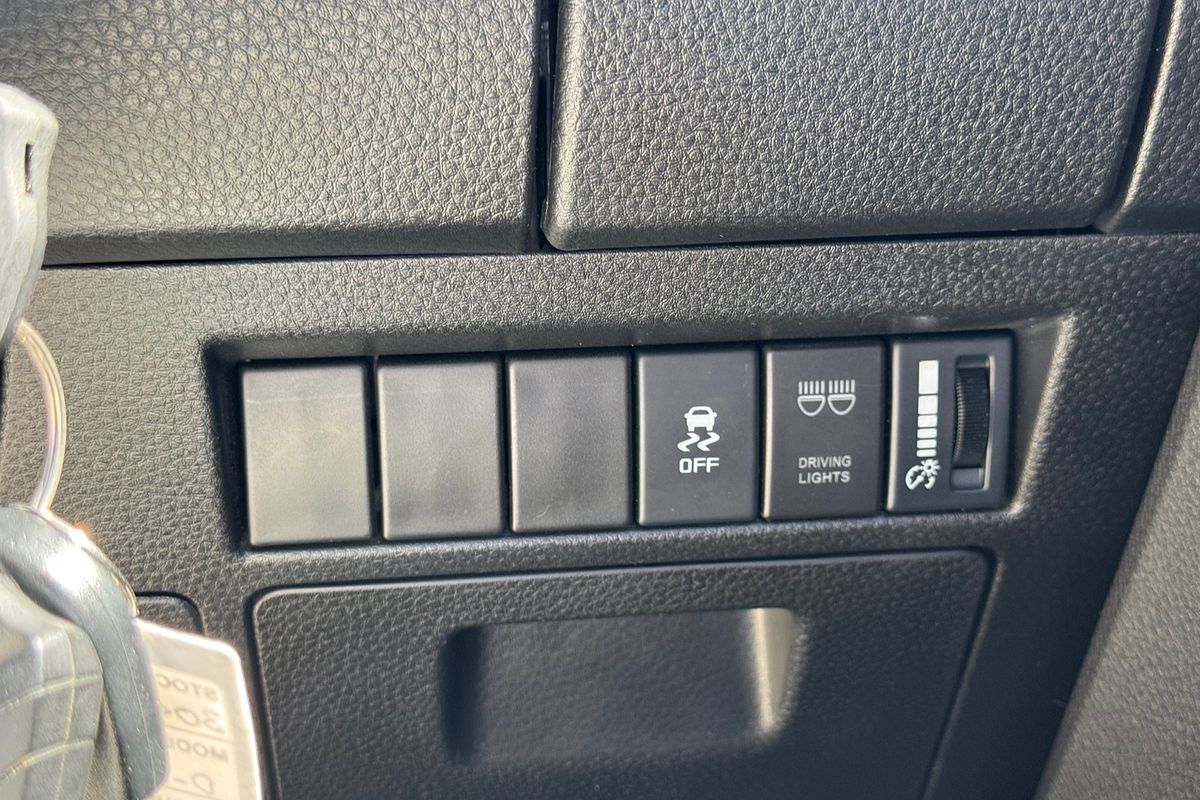 2023 Isuzu D-MAX SX 4X4