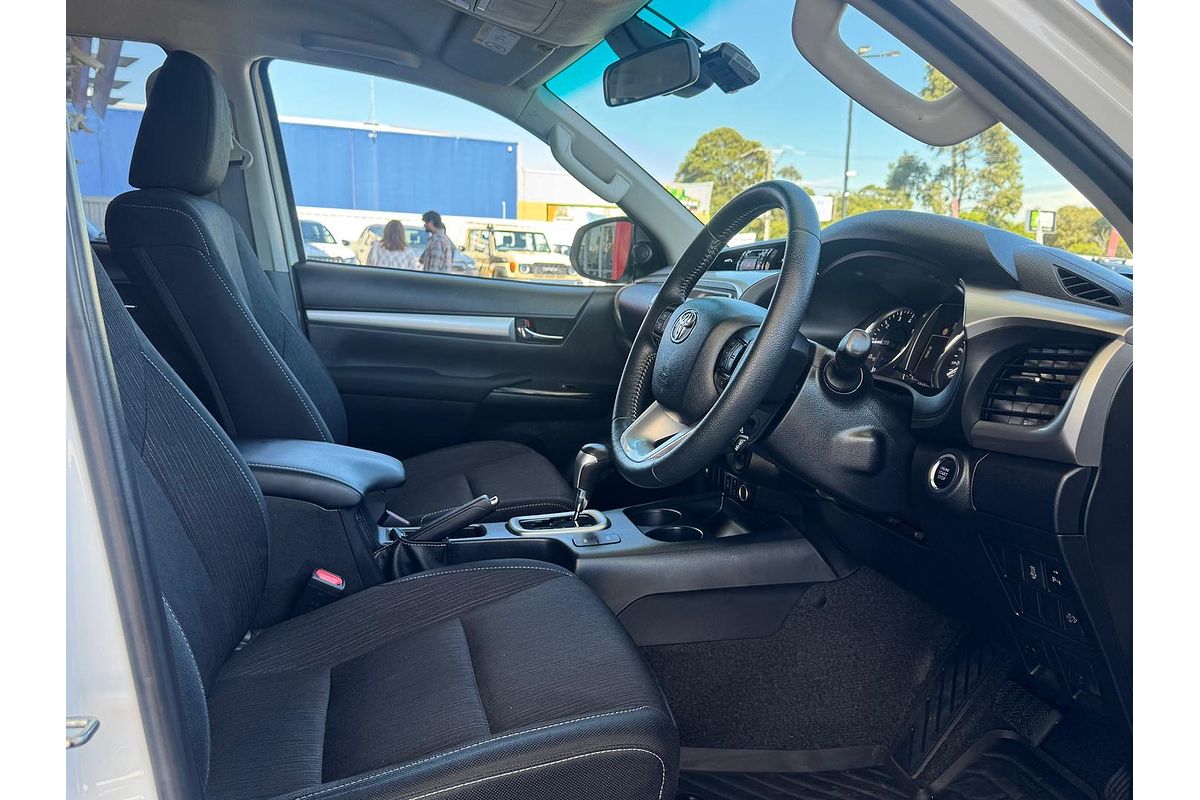 2021 Toyota Hilux SR5 GUN126R 4X4