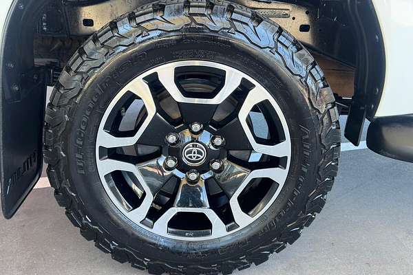 2021 Toyota Hilux SR5 GUN126R 4X4
