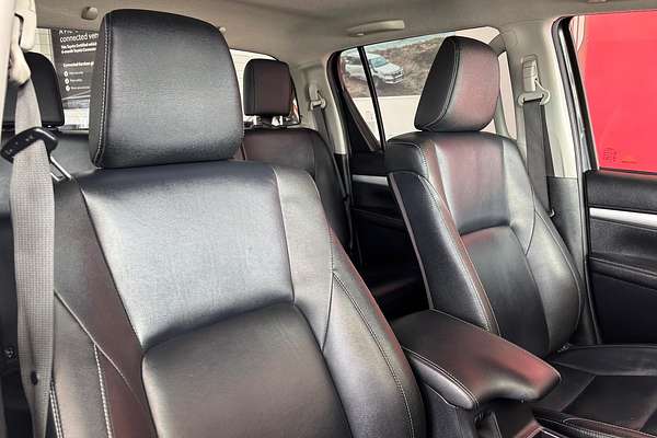 2021 Toyota Hilux SR5 GUN126R 4X4