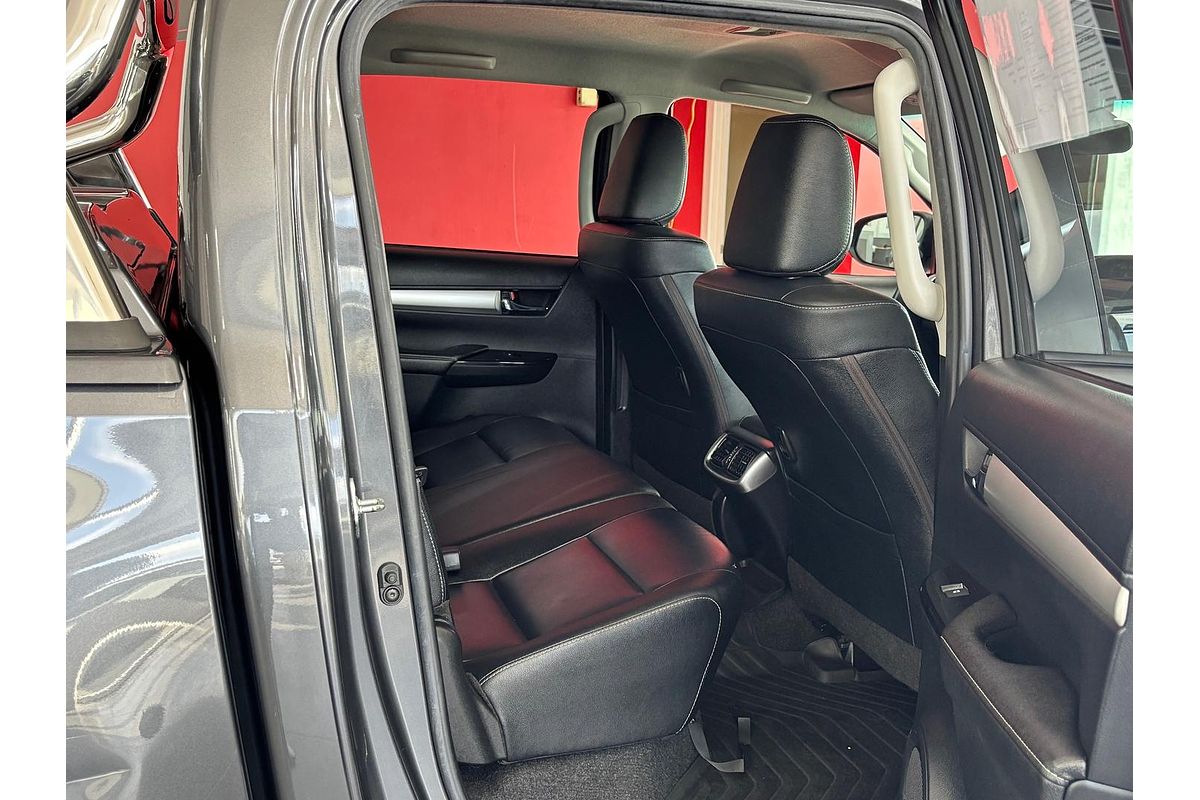 2021 Toyota Hilux SR5 GUN126R 4X4