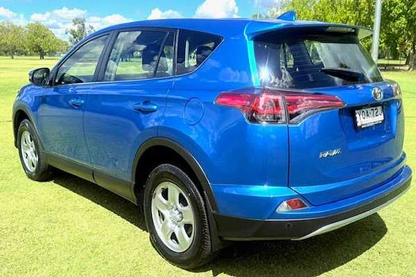 2018 Toyota RAV4 GX ZSA42R