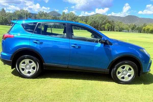 2018 Toyota RAV4 GX ZSA42R
