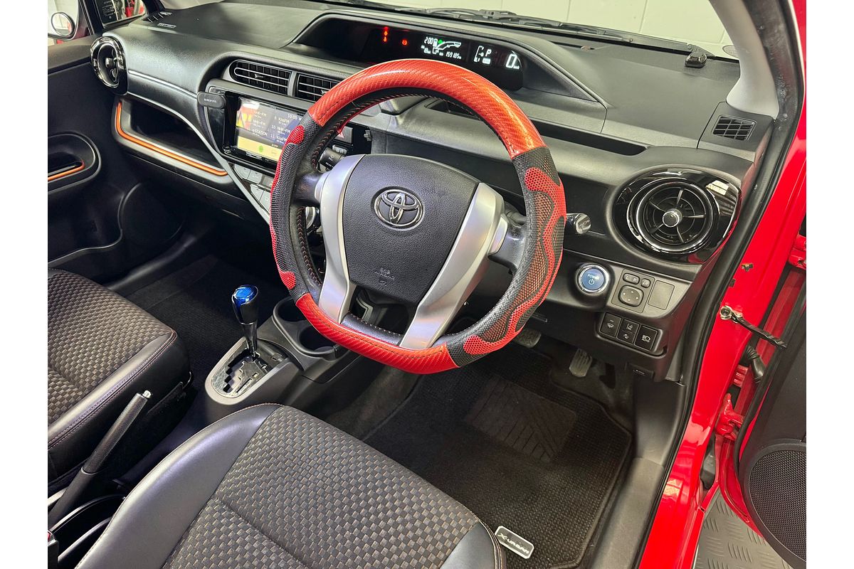 2016 Toyota AQUA X Urban