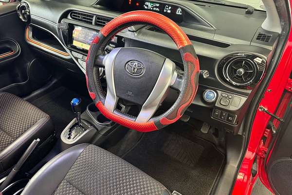2016 Toyota AQUA X Urban