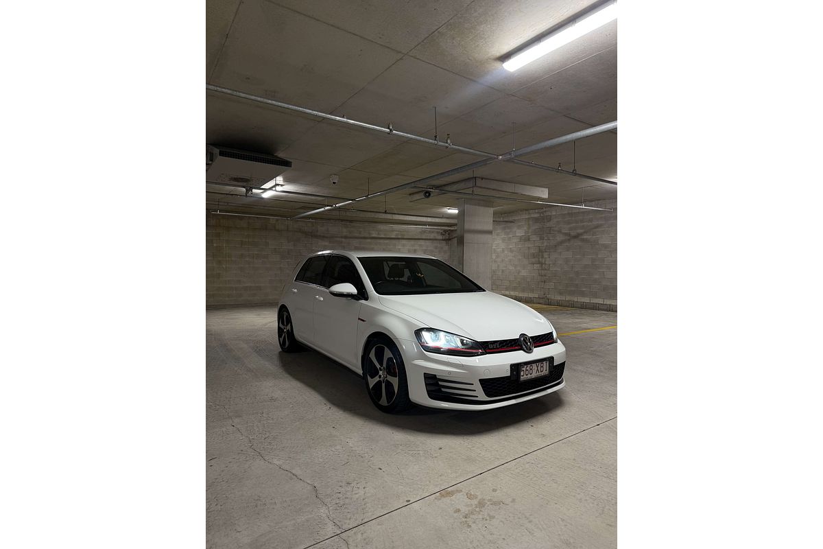 2017 Volkswagen Golf GTI 7