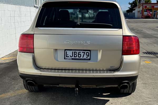 2004 Porsche CAYENNE S 4 DR 6SP TIP