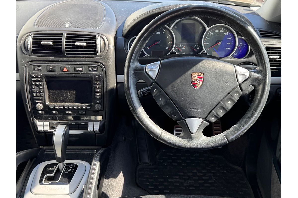 2004 Porsche CAYENNE S 4 DR 6SP TIP