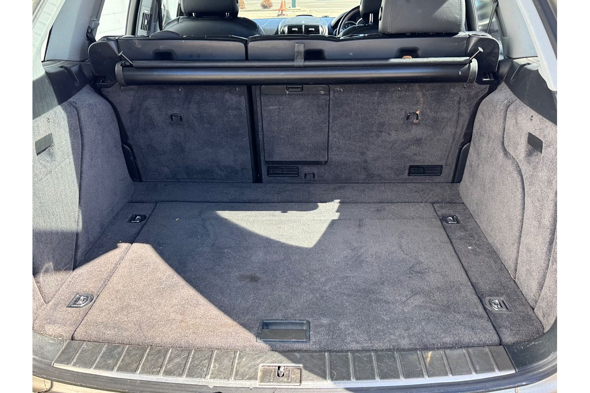 2004 Porsche CAYENNE S 4 DR 6SP TIP
