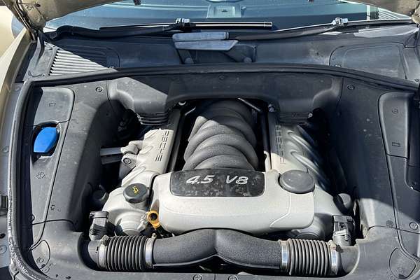 2004 Porsche CAYENNE S 4 DR 6SP TIP