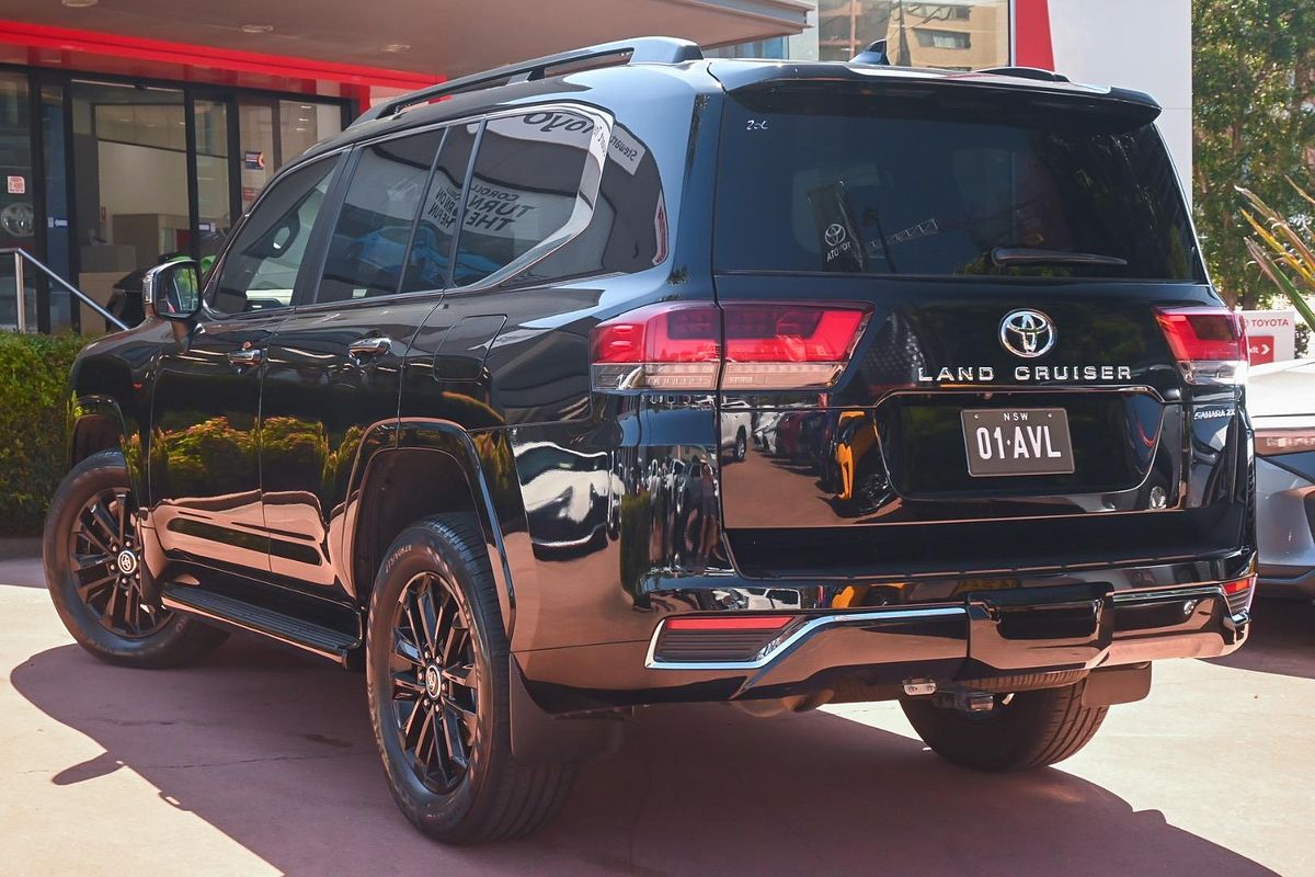 2022 Toyota Landcruiser Sahara ZX FJA300R