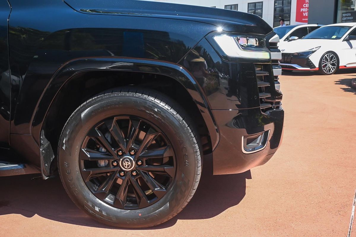 2022 Toyota Landcruiser Sahara ZX FJA300R