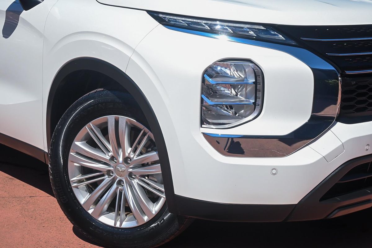 2022 Mitsubishi Outlander ES ZM