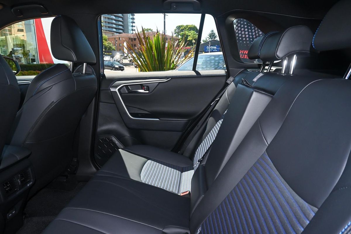 2024 Toyota RAV4 XSE AXAH54R