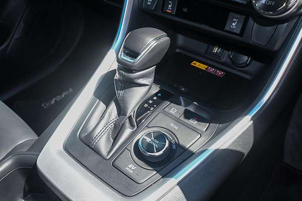 2024 Toyota RAV4 XSE AXAH54R