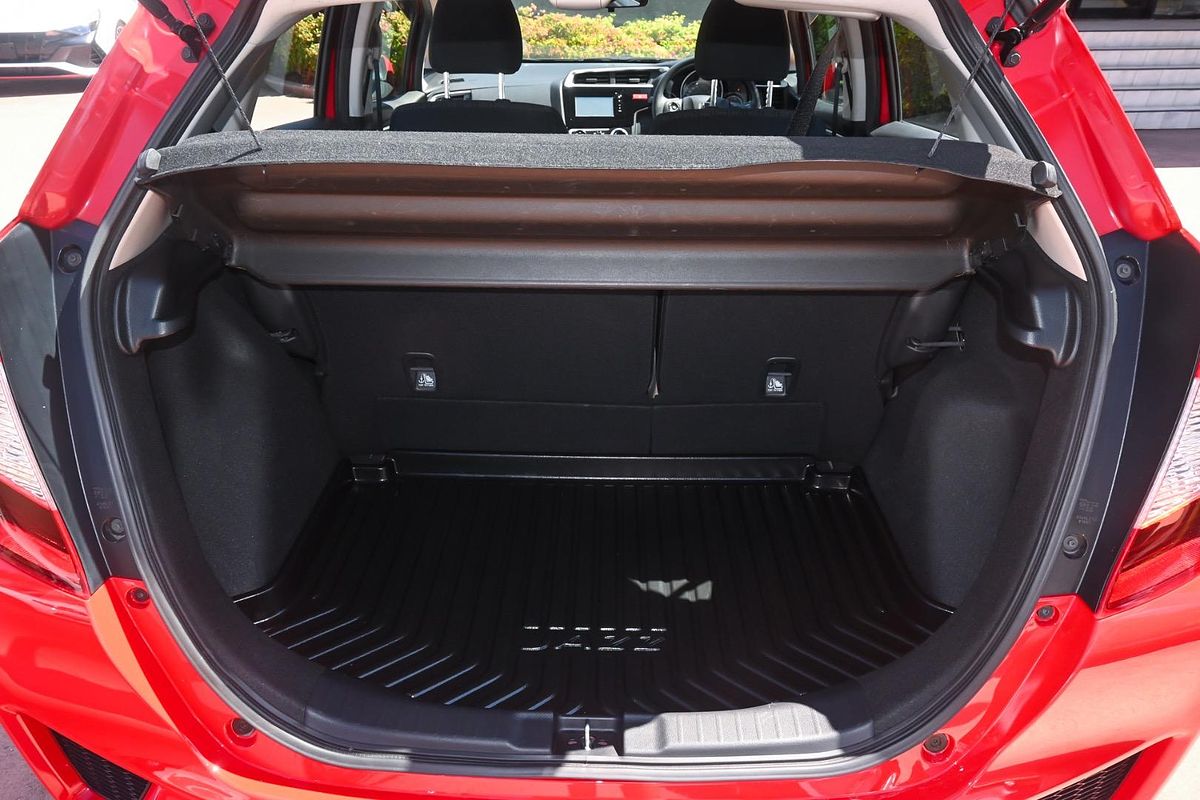 2017 Honda Jazz VTi GF