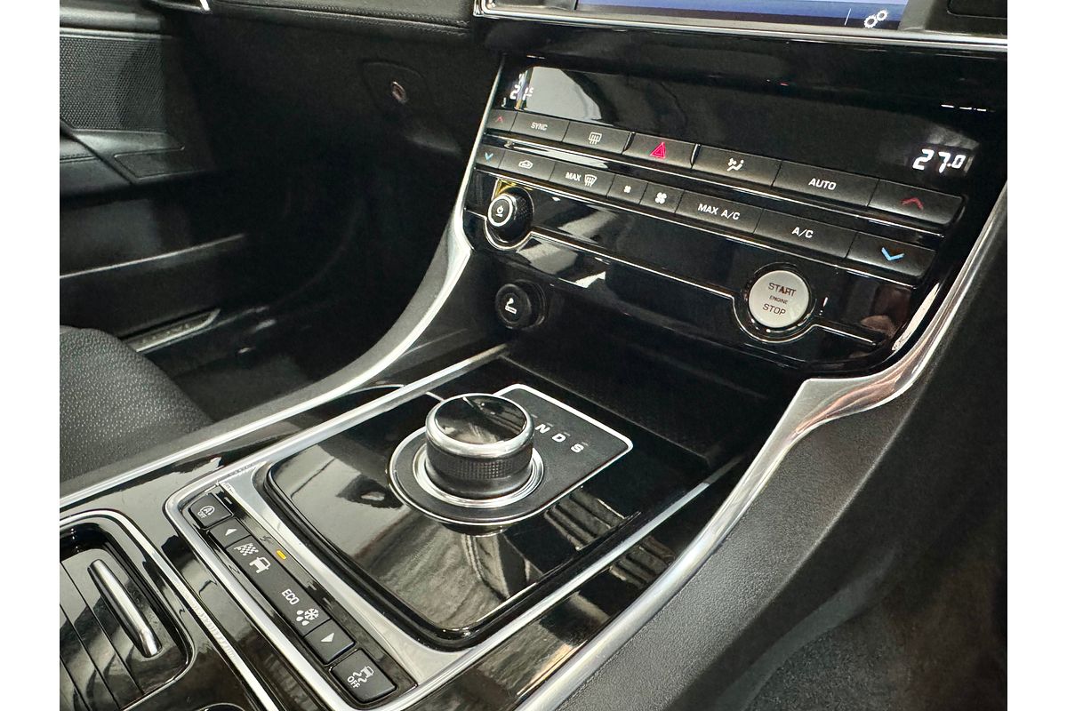 2017 Jaguar XE 20D PORTFOLIO 2.0D