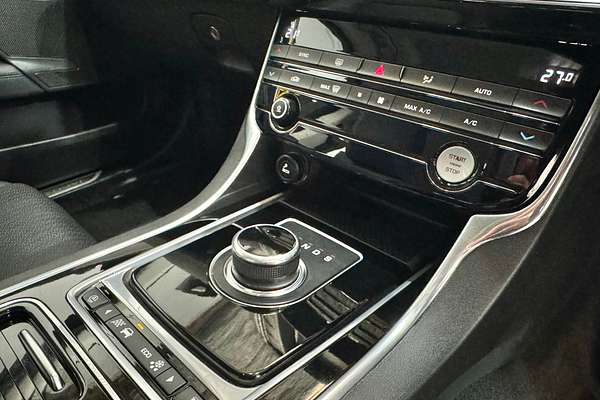 2017 Jaguar XE 20D PORTFOLIO 2.0D