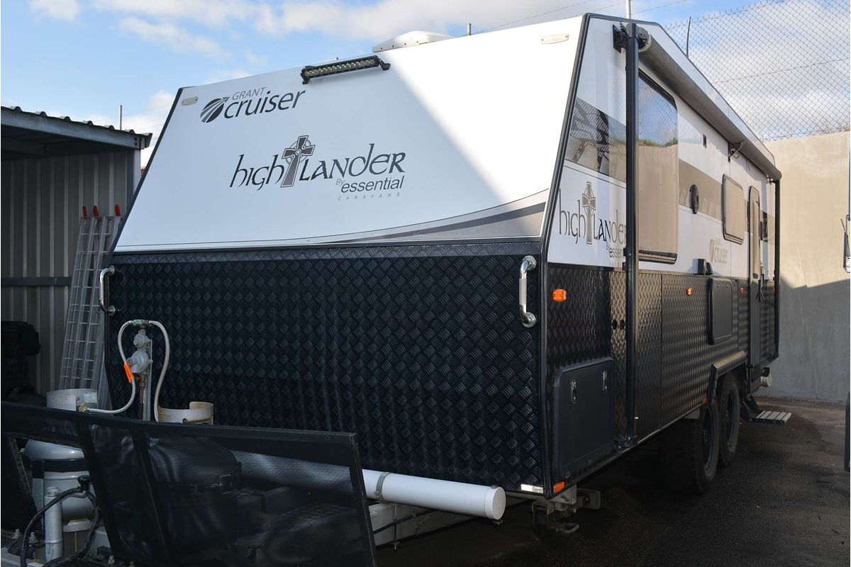 2017 Essential Grant cruiser Highlander 21ft