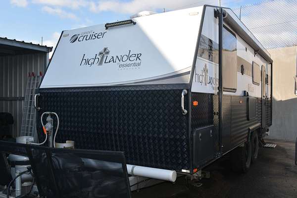 2017 Essential Grant cruiser Highlander 21ft