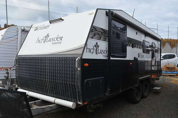 2017 Essential Grant cruiser Highlander 21ft
