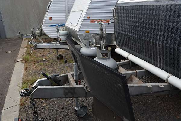 2017 Essential Grant cruiser Highlander 21ft