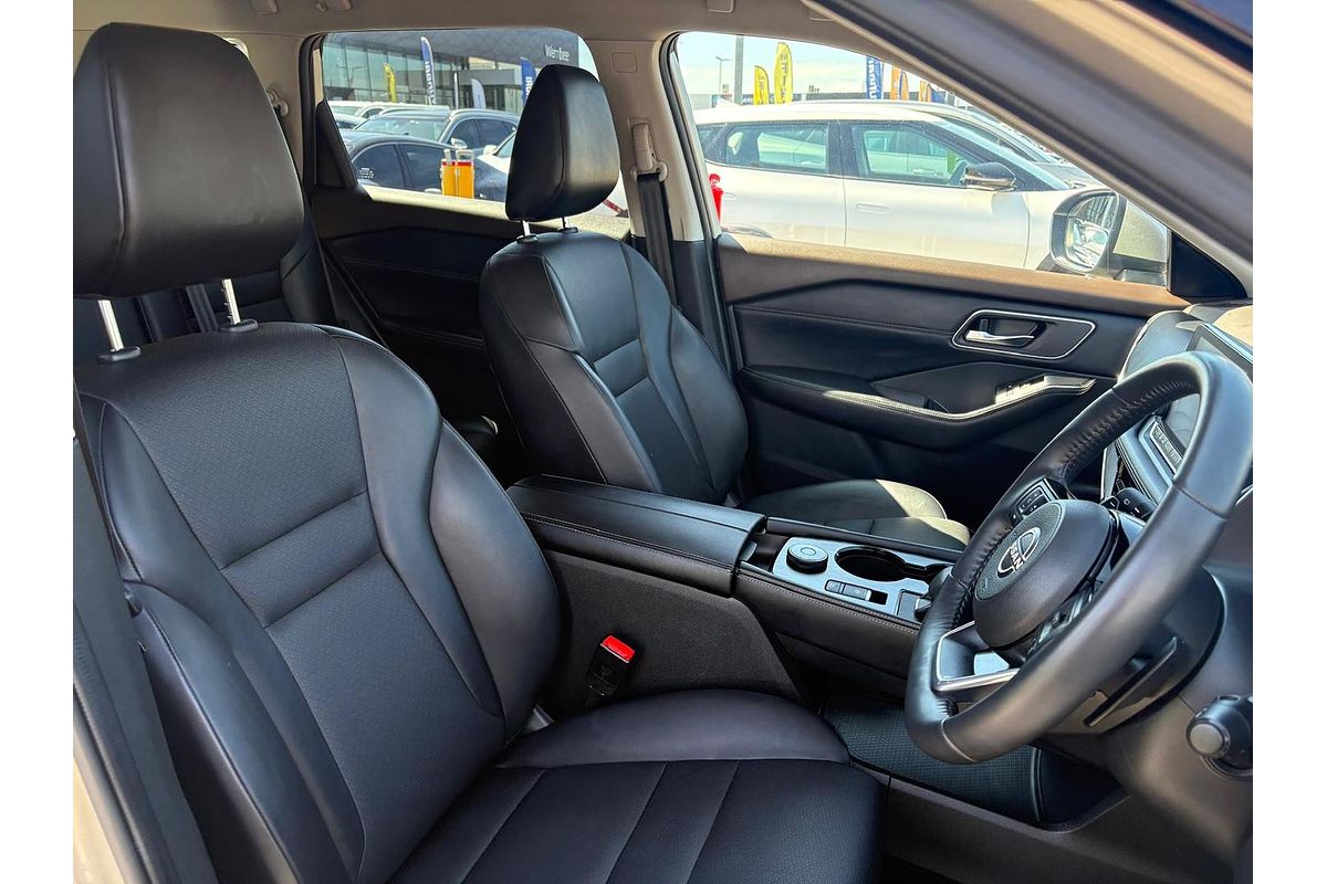 2023 Nissan X-TRAIL ST-L T33