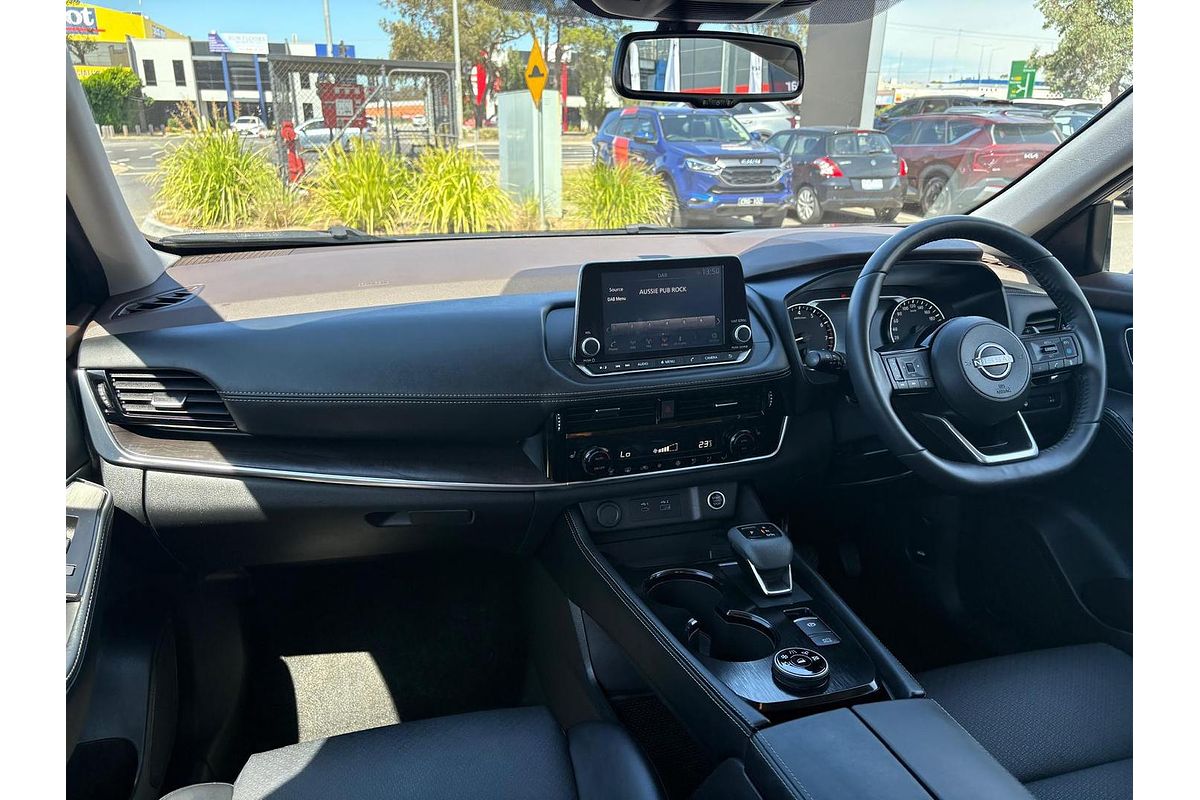 2023 Nissan X-TRAIL ST-L T33