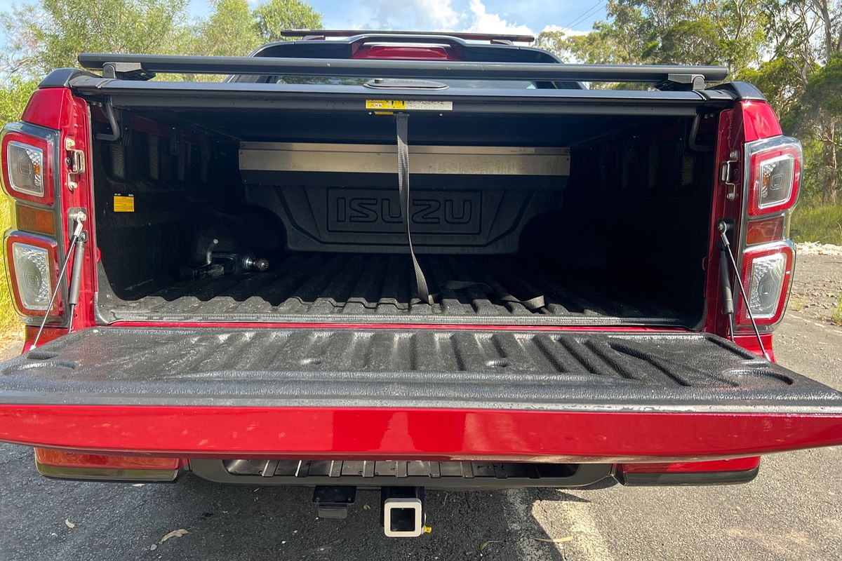 2023 Isuzu D-MAX X-TERRAIN 4X4
