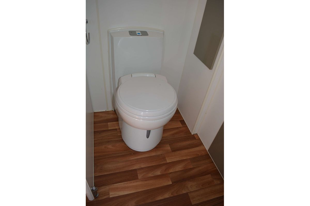 2016 OPAL Southern Explorer 224