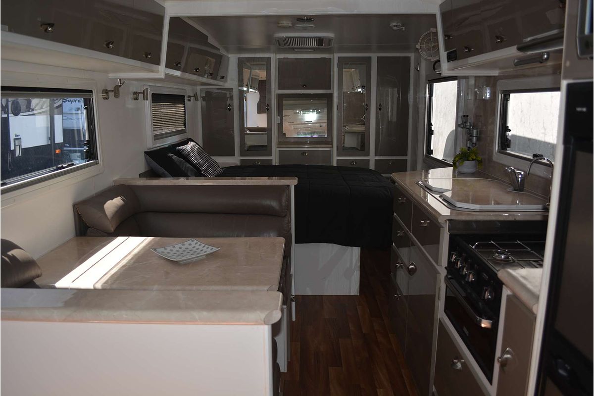 2016 OPAL Southern Explorer 224
