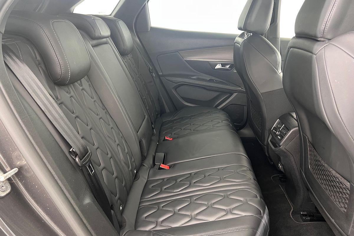 2022 Peugeot 3008 GT Sport P84