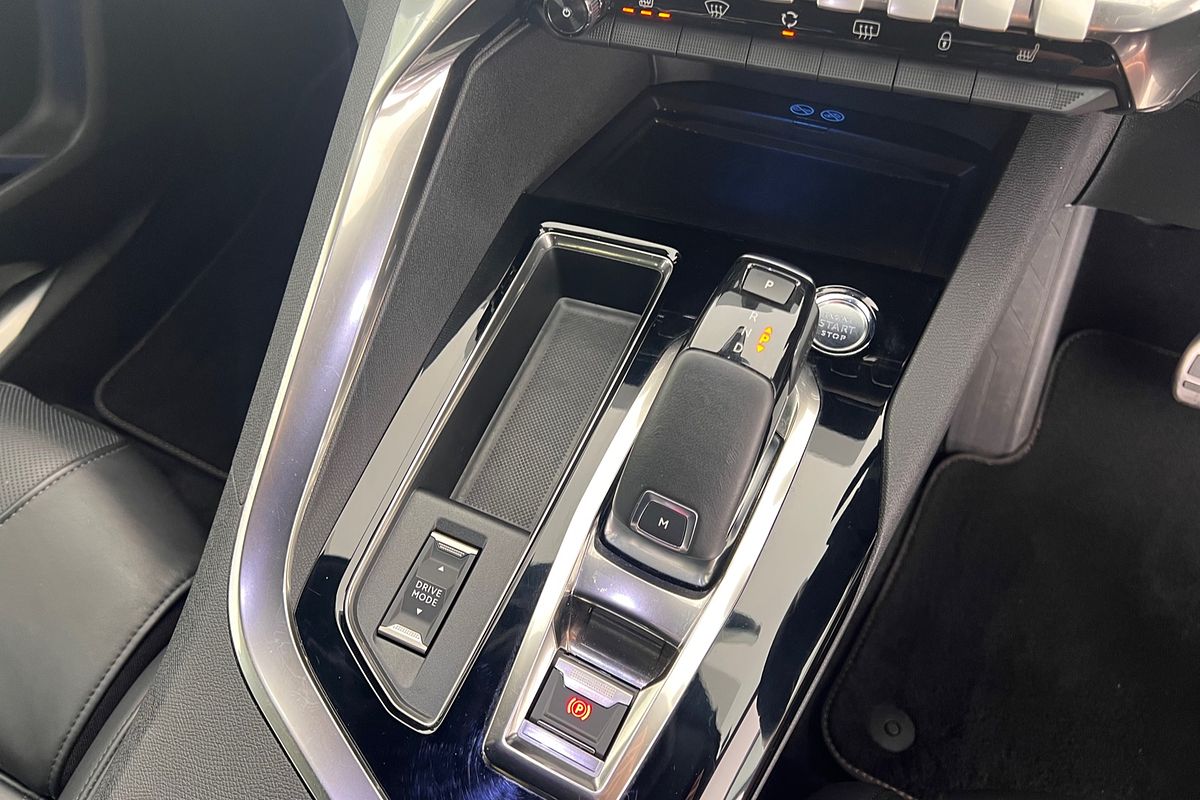 2022 Peugeot 3008 GT Sport P84