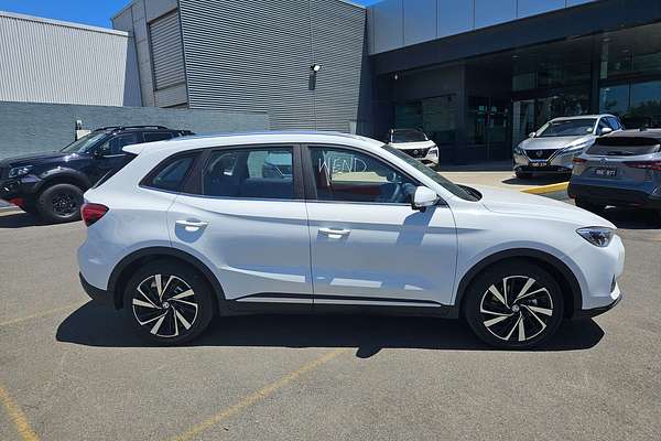 2025 MG ZS Essence ZS32