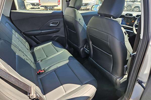 2025 MG ZS Essence ZS32