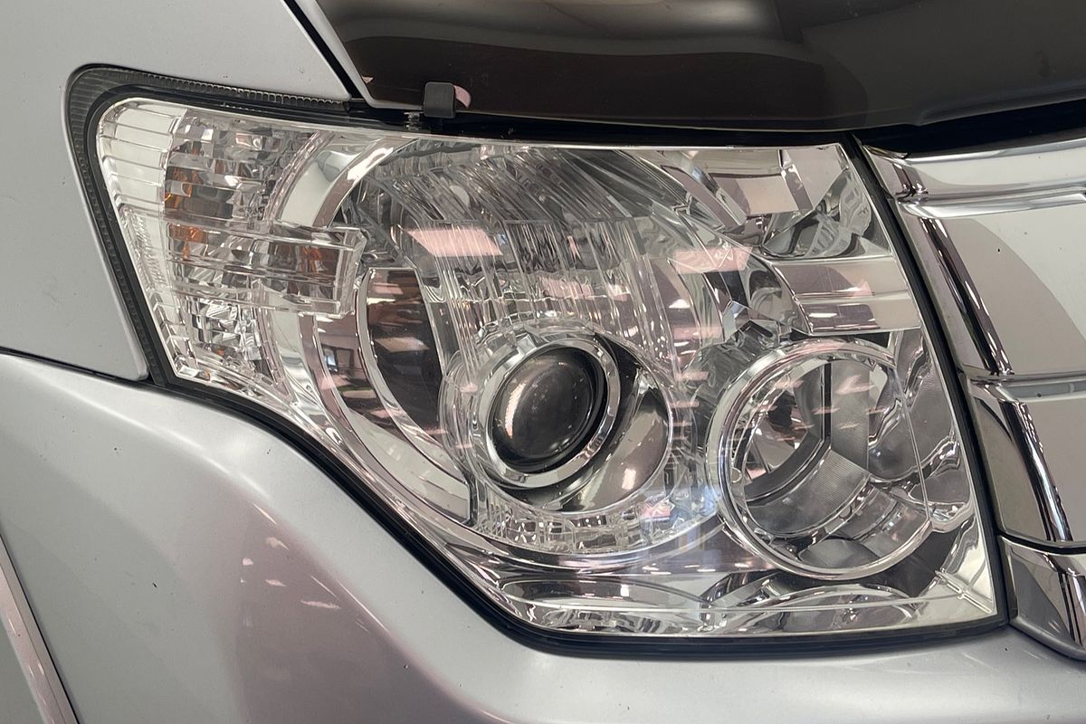2015 Mitsubishi PAJERO GLX LWB (4x4) 5 SP AUTO SPORTS MODE 4D WAGON DT4 DIESEL